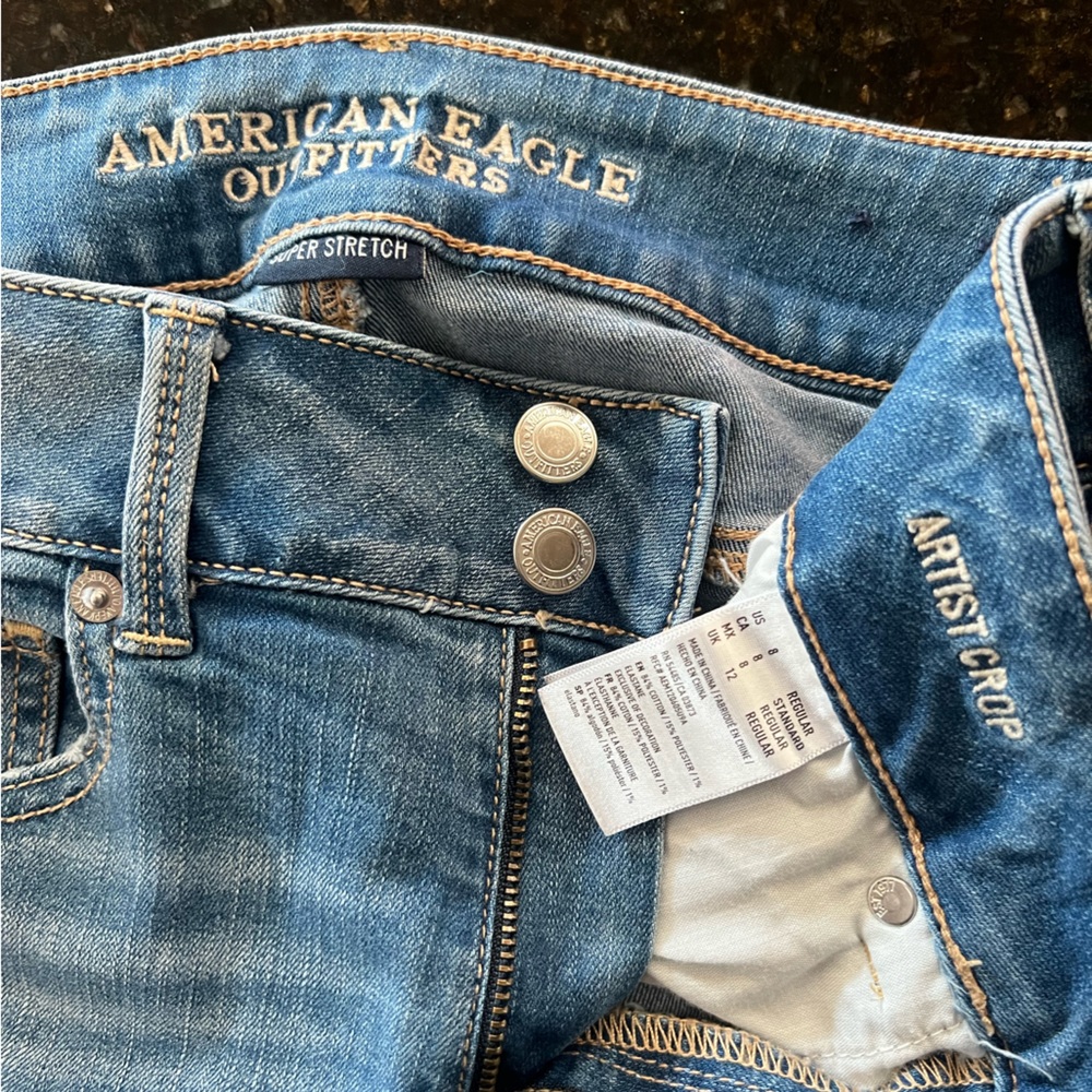 American Eagle Crop Jeans Size 4